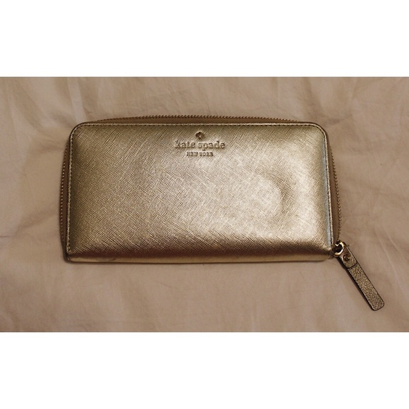 Kate Spade 'Cameron Street- Lacey' Wallet - Picture 4 of 5